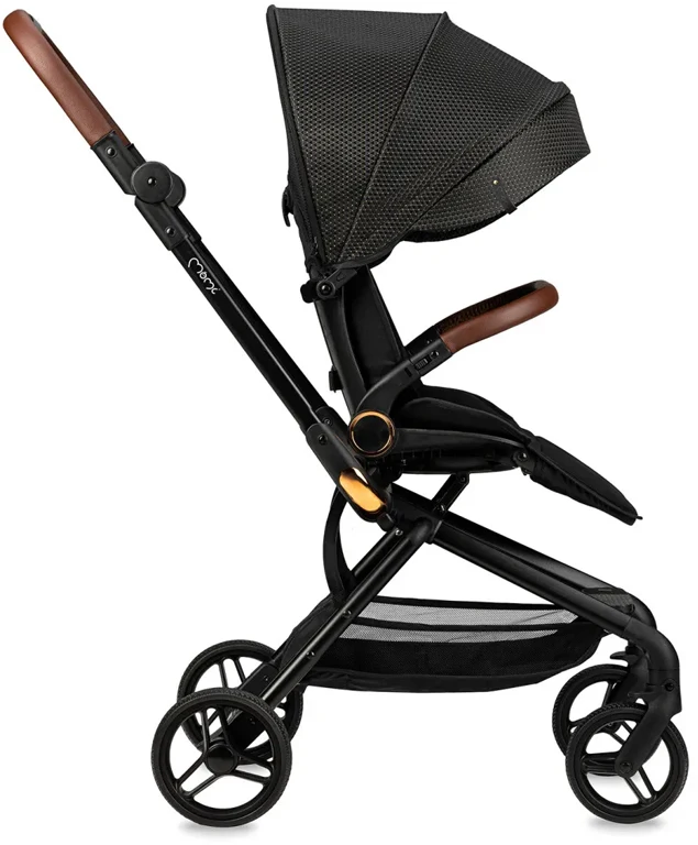 Прогулянкова коляска MoMi ADELLE black and gold